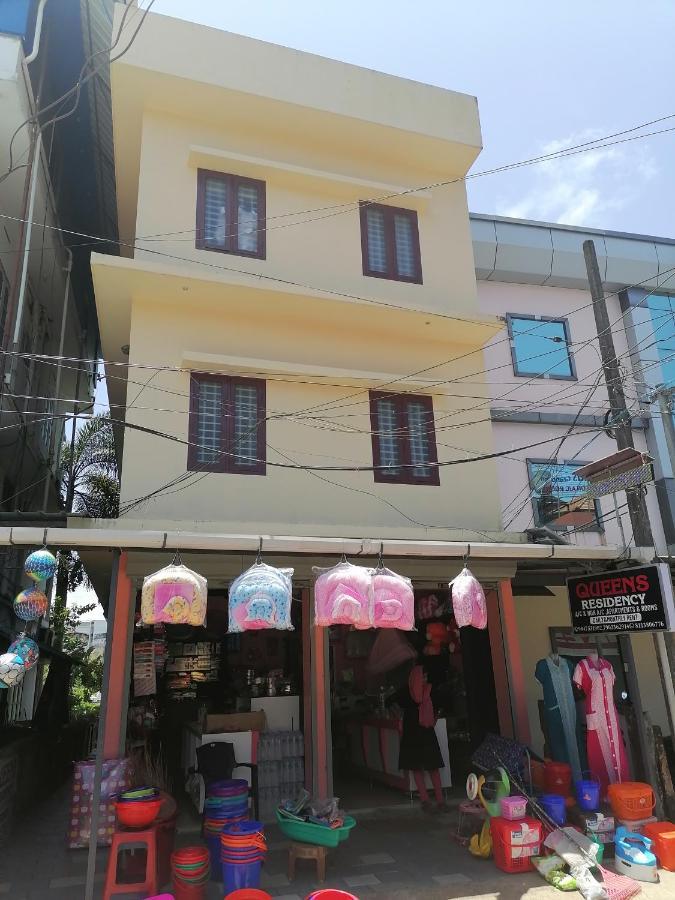 Queens Residency Thrissur Exterior photo